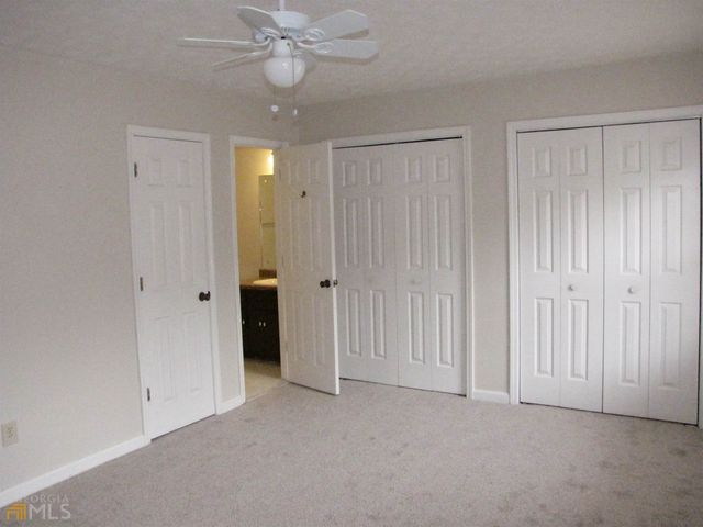 445 Williamsburg Way, Fayetteville, GA 30215