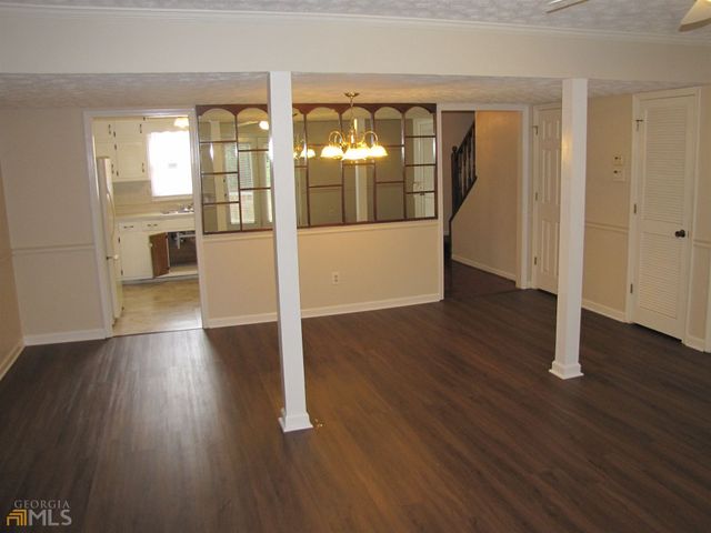 445 Williamsburg Way, Fayetteville, GA 30215