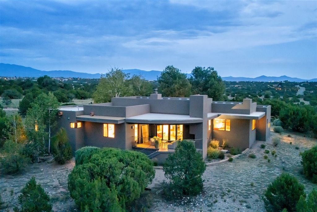 41 Tierra Grande, Santa Fe, NM 87506