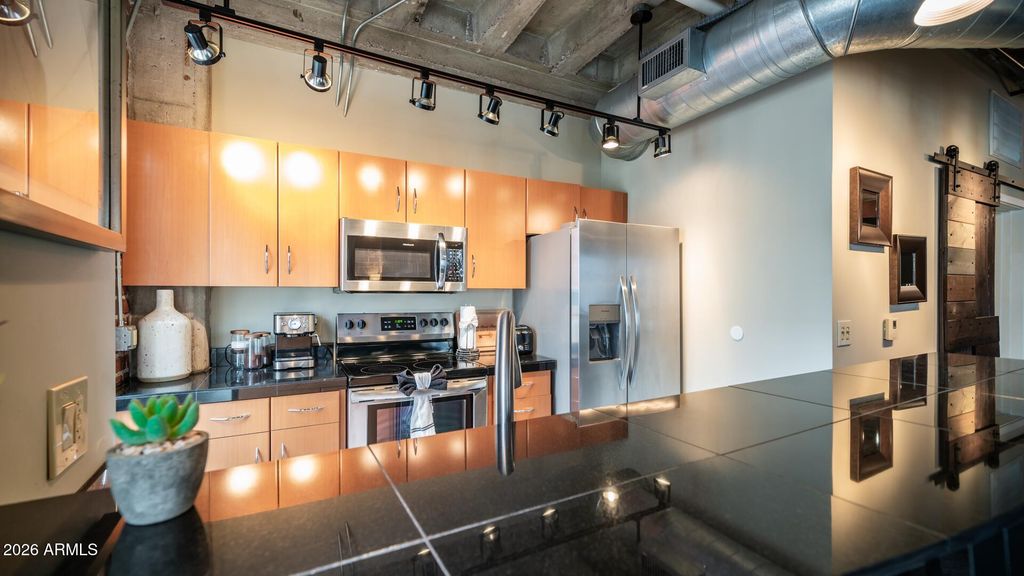 Image 11 of property listing at 114 W ADAMS Street 503, Phoenix, AZ 85003