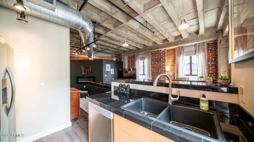 Image 15 of property listing at 114 W ADAMS Street 503, Phoenix, AZ 85003