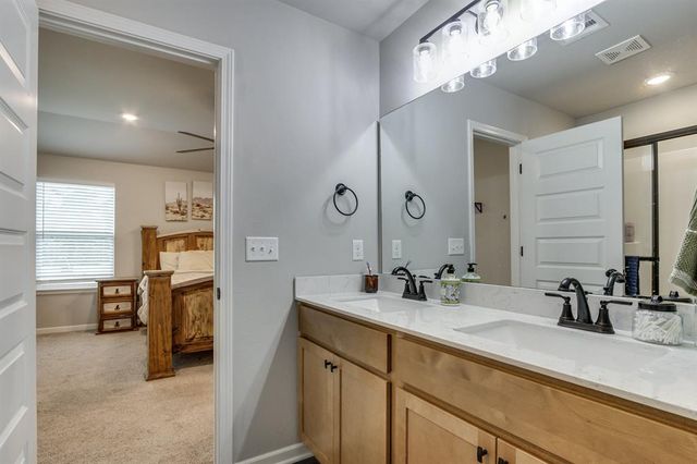 3321 Oak Ridge, Guthrie, OK 73044