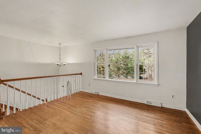 106 SANDY RIDGE RD, Fredericksburg, VA 22405