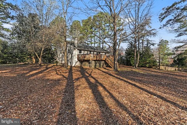 106 SANDY RIDGE RD, Fredericksburg, VA 22405