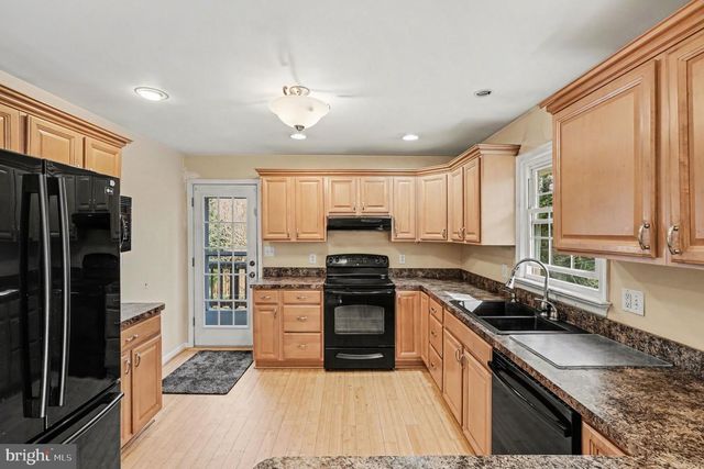 106 SANDY RIDGE RD, Fredericksburg, VA 22405