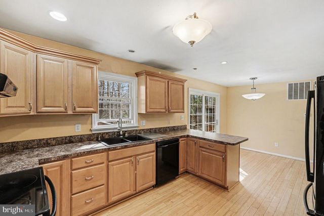 106 SANDY RIDGE RD, Fredericksburg, VA 22405