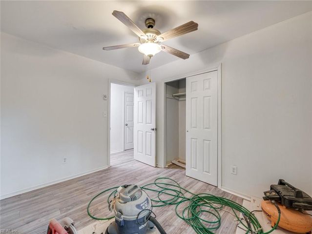 604 E Woodland DR, Yorktown, VA 23692