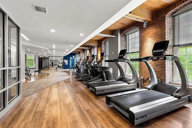 130 John St 459, Lowell, MA 01852