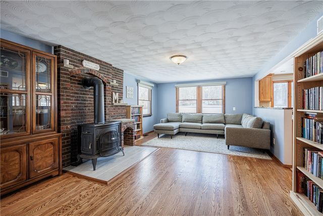 300 Salt Road, Webster, NY 14580