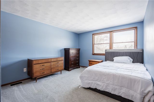 300 Salt Road, Webster, NY 14580