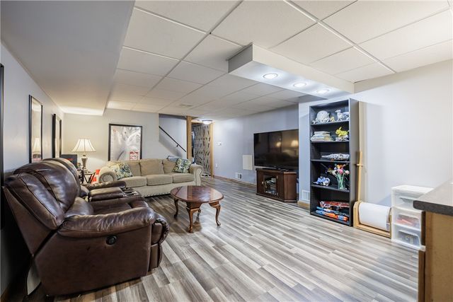 300 Salt Road, Webster, NY 14580