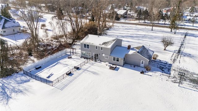 300 Salt Road, Webster, NY 14580