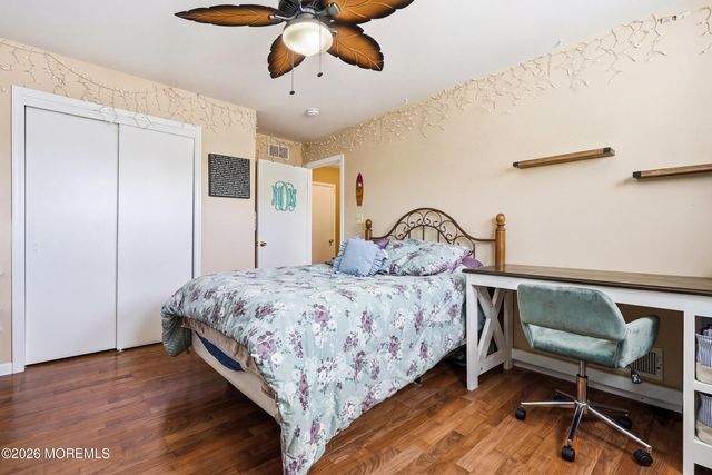 5 Lusia Court, Howell, NJ 07731