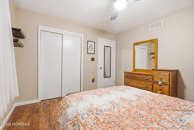 5 Lusia Court, Howell, NJ 07731