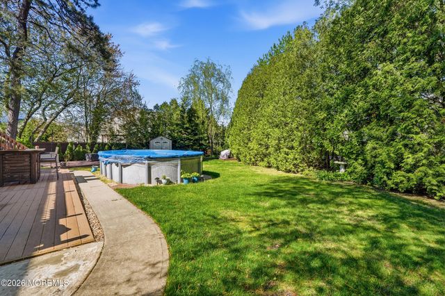 5 Lusia Court, Howell, NJ 07731