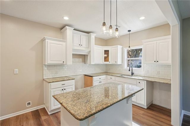 609 S Lexington Street, Holden, MO 64040