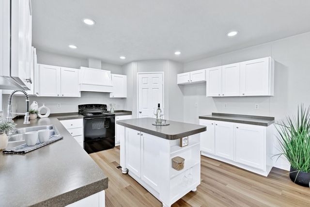 118 Woolard Drive, Alvarado, TX 76009