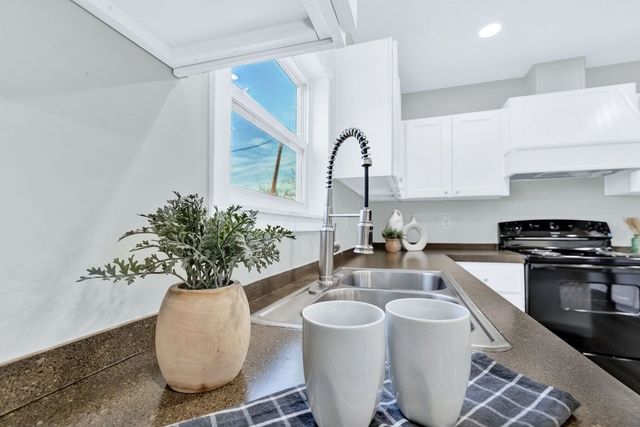 118 Woolard Drive, Alvarado, TX 76009