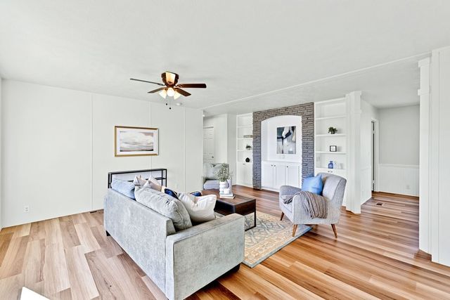 118 Woolard Drive, Alvarado, TX 76009