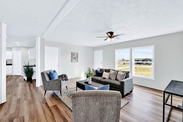 118 Woolard Drive, Alvarado, TX 76009