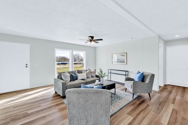 118 Woolard Drive, Alvarado, TX 76009