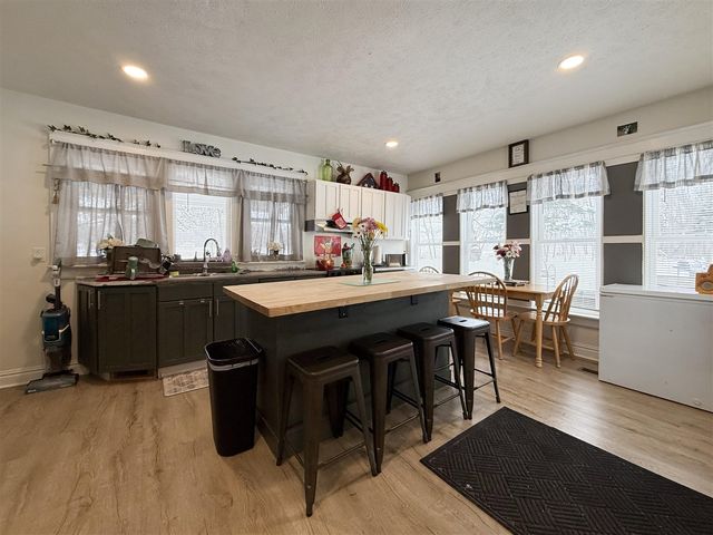 64374 Mullen Road, Cassopolis, MI 49031