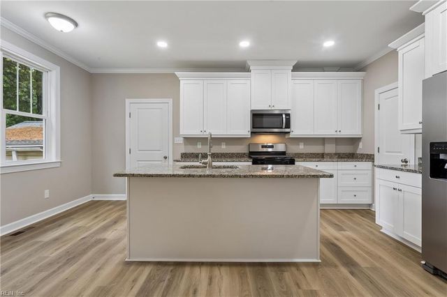 108 Wickre ST, Williamsburg, VA 23185