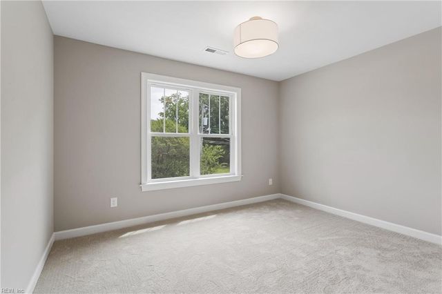 108 Wickre ST, Williamsburg, VA 23185