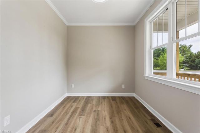 108 Wickre ST, Williamsburg, VA 23185