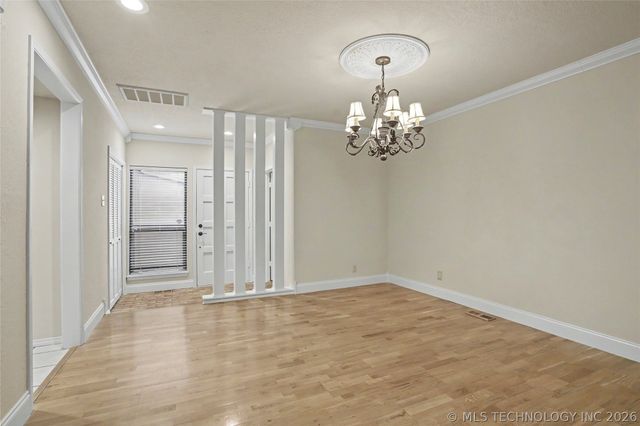 8483 S College Avenue 101, Tulsa, OK 74137