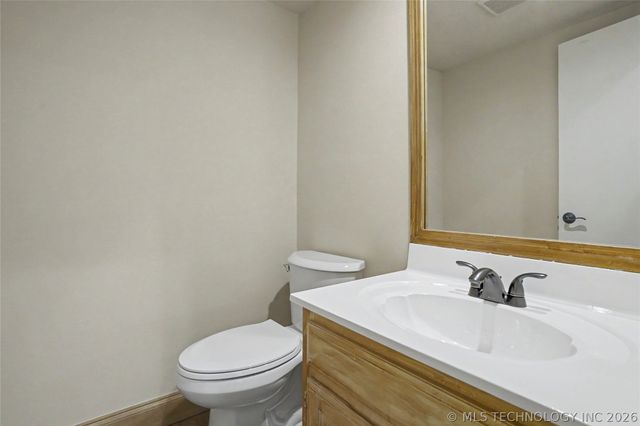 8483 S College Avenue 101, Tulsa, OK 74137