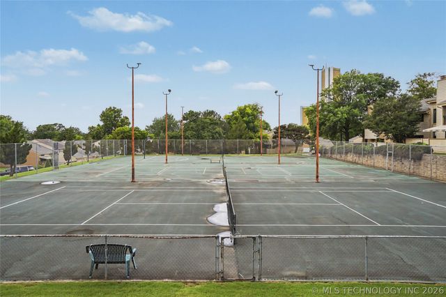 8483 S College Avenue 101, Tulsa, OK 74137