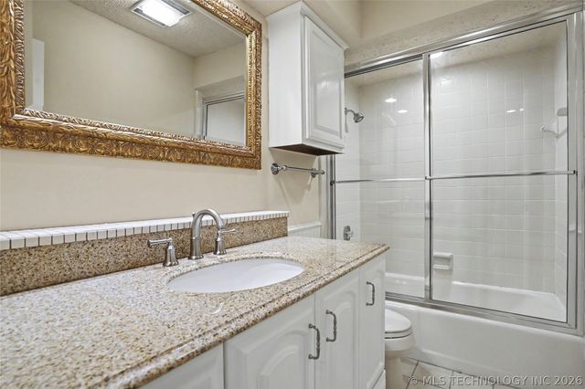 8483 S College Avenue 101, Tulsa, OK 74137