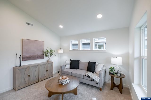 4740 SE Harrier St, Albany, OR 97322