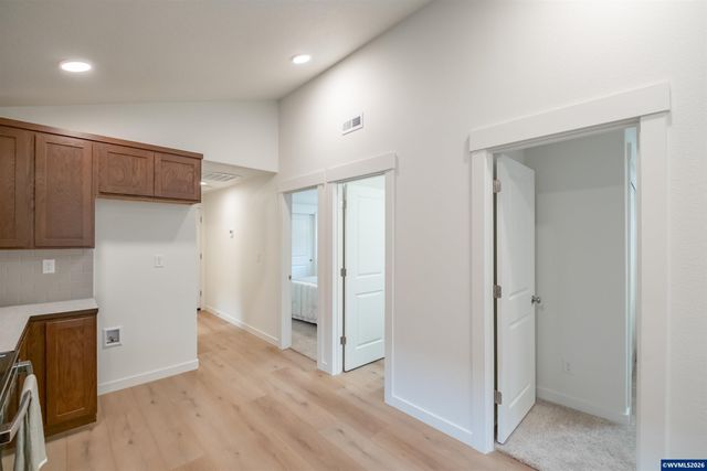 4740 SE Harrier St, Albany, OR 97322