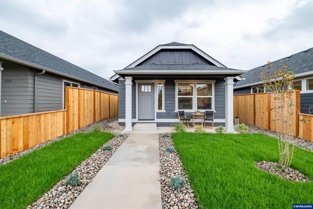 4740 SE Harrier St, Albany, OR 97322