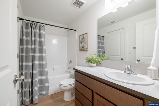 4740 SE Harrier St, Albany, OR 97322