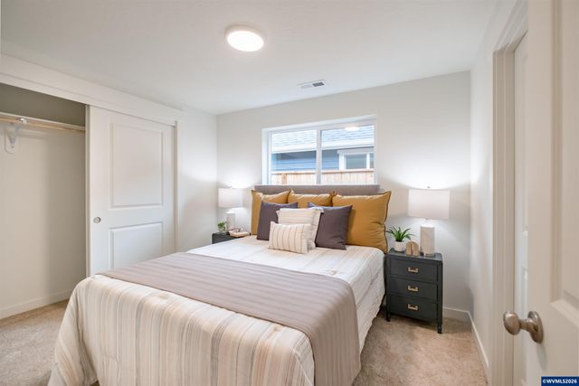 4740 SE Harrier St, Albany, OR 97322