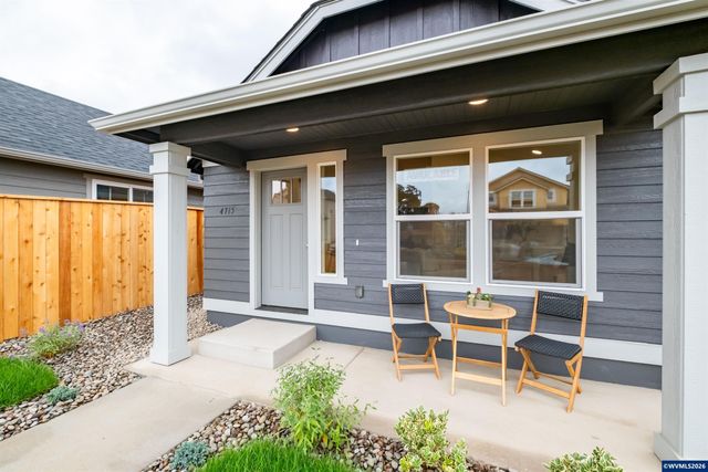 4740 SE Harrier St, Albany, OR 97322