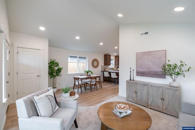 4740 SE Harrier St, Albany, OR 97322