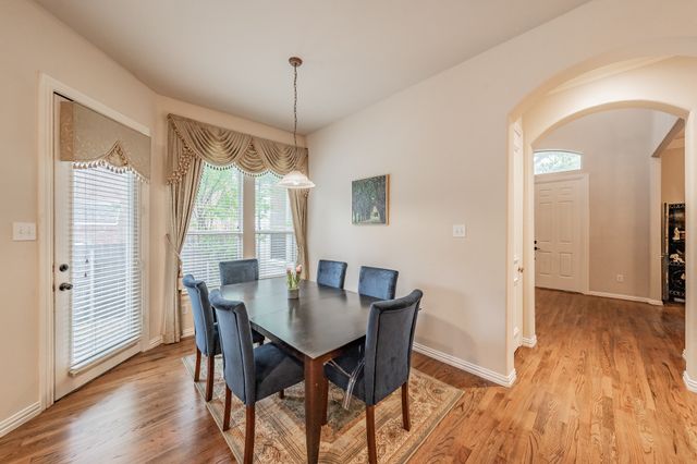 3321 Kendall Lane, Irving, TX 75062