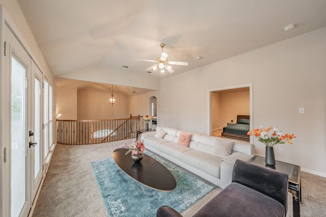 3321 Kendall Lane, Irving, TX 75062
