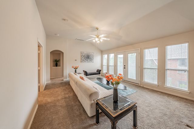 3321 Kendall Lane, Irving, TX 75062