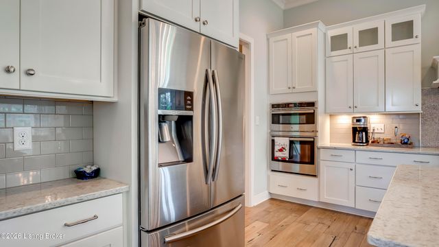 290 Lansdowne, Louisville, KY 40245