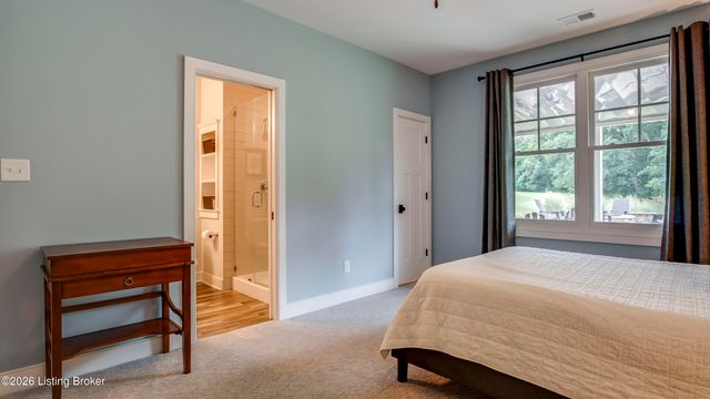 290 Lansdowne, Louisville, KY 40245