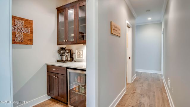 290 Lansdowne, Louisville, KY 40245