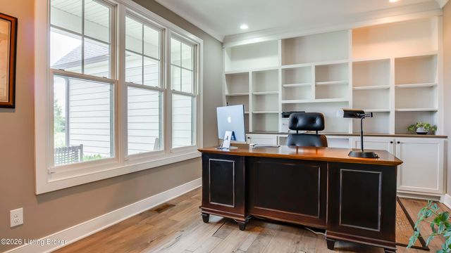 290 Lansdowne, Louisville, KY 40245