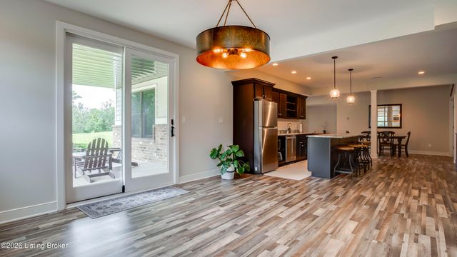 290 Lansdowne, Louisville, KY 40245