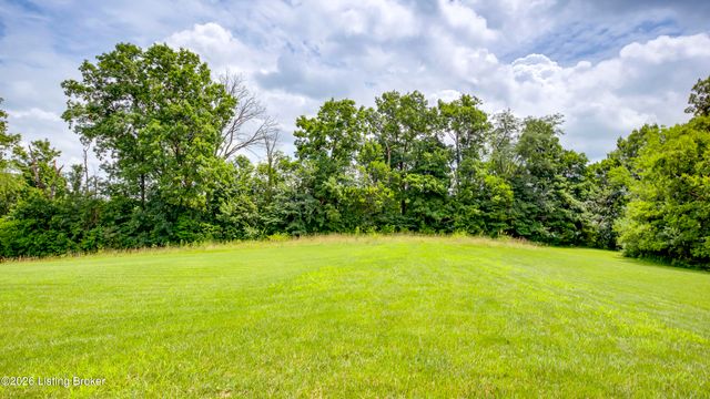 290 Lansdowne, Louisville, KY 40245