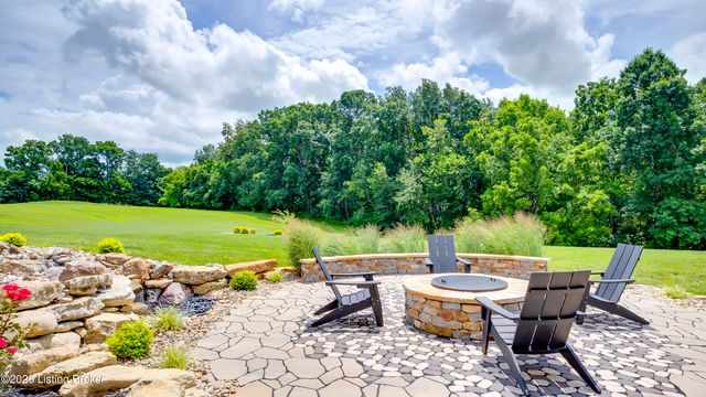 290 Lansdowne, Louisville, KY 40245
